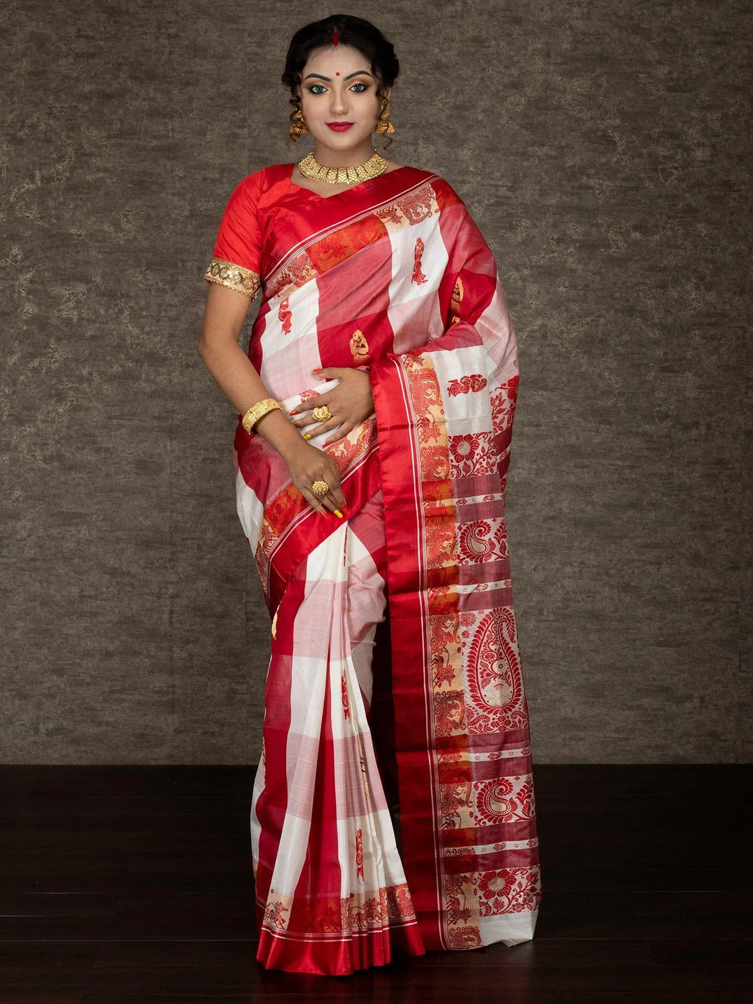Box Check Traditional Garad Silk Saree - WeaversIndia