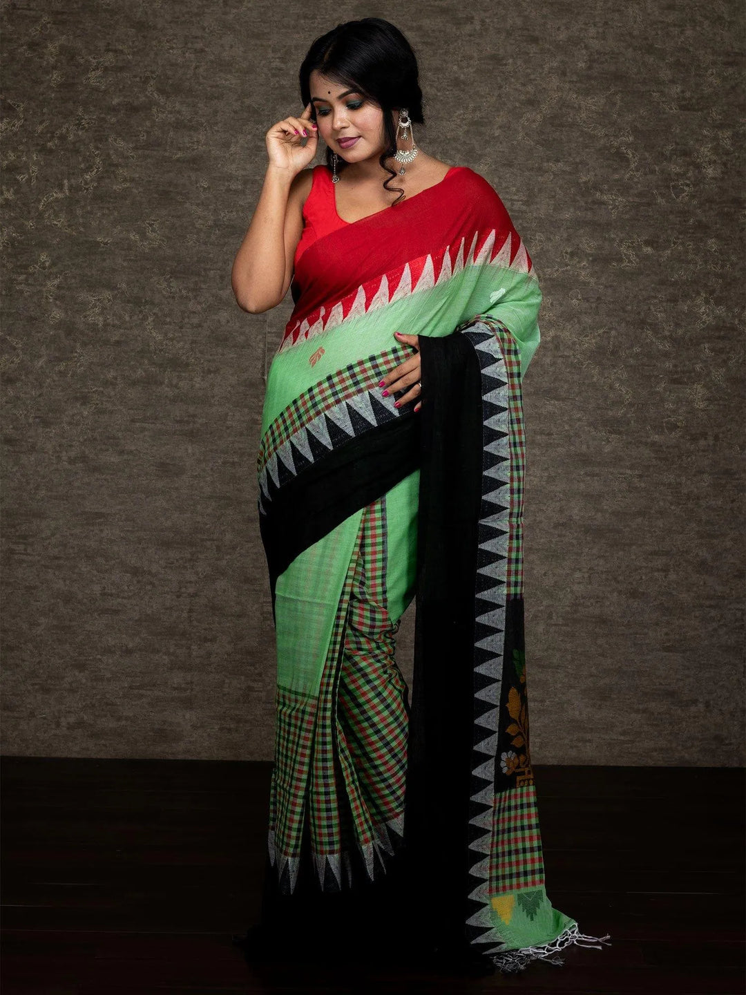 Elegant Light Green Half Half Handwoven Cotton Saree - WeaversIndia