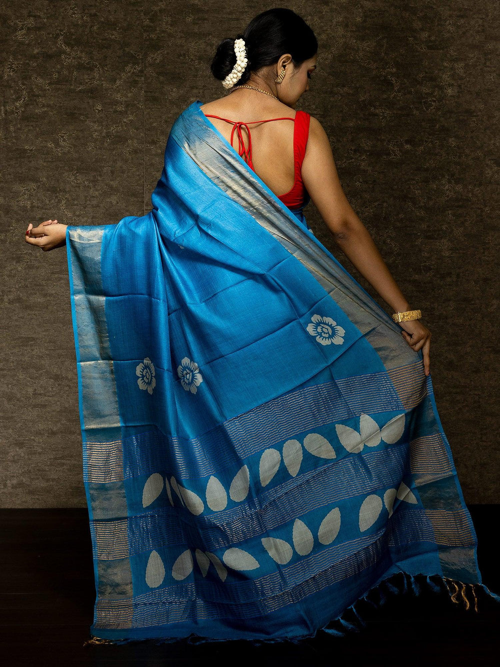 Woderful Blue Par Anchal Buti Block Printed Tussar Silk Saree - WeaversIndia
