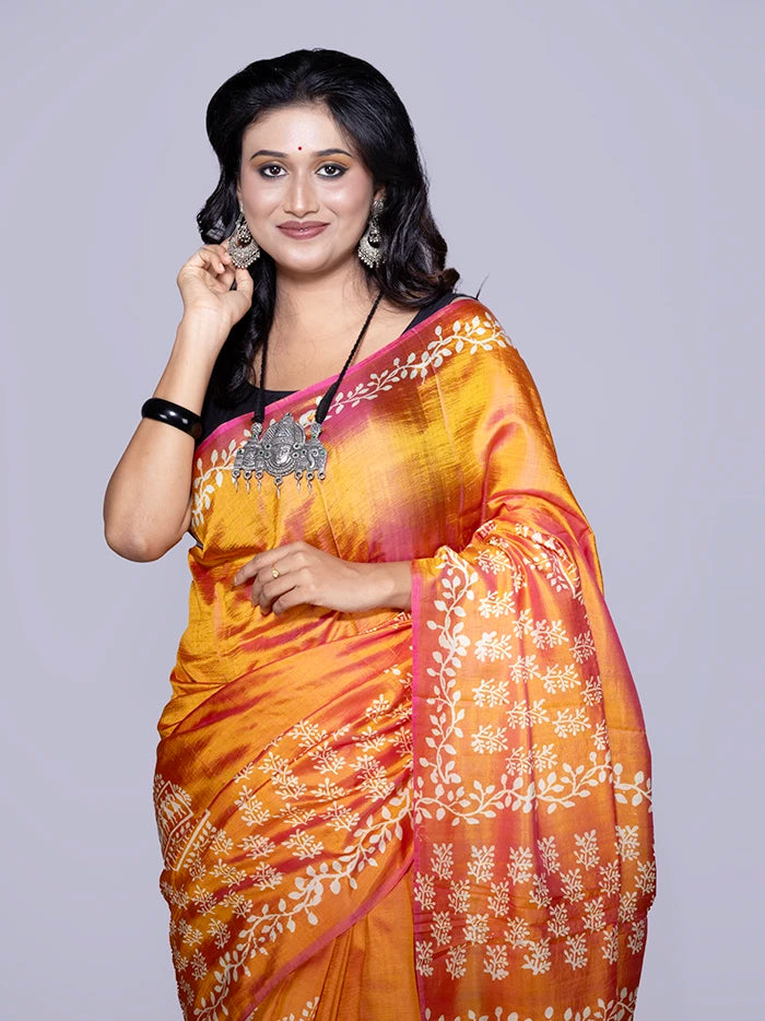Par Anchal Buti Printed Bishnupuri Katan Silk Saree