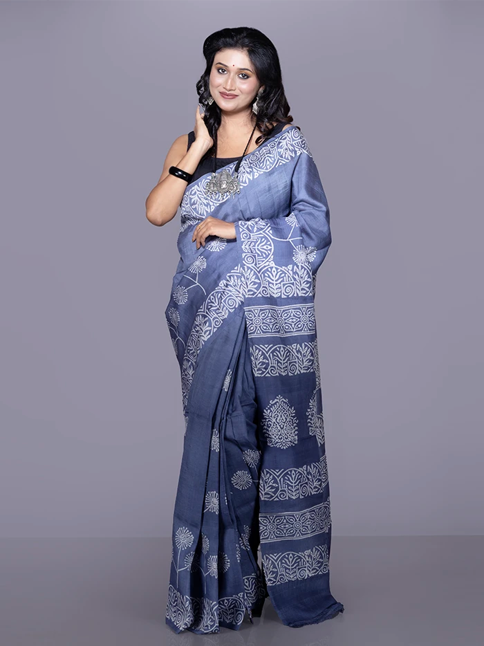 Par Anchal Buti Printed Bishnupuri Katan Silk Saree