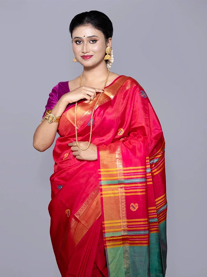 Red Par Anchal Buti Kalakshetra Silk Saree - WeaversIndia