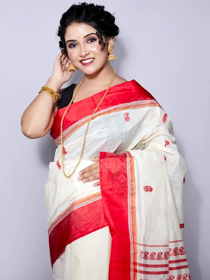 Red Par Anchal Buti Traditional Garad Silk Saree - WeaversIndia
