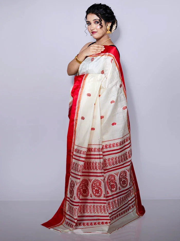 Red Par Anchal Buti Traditional Garad Silk Saree - WeaversIndia