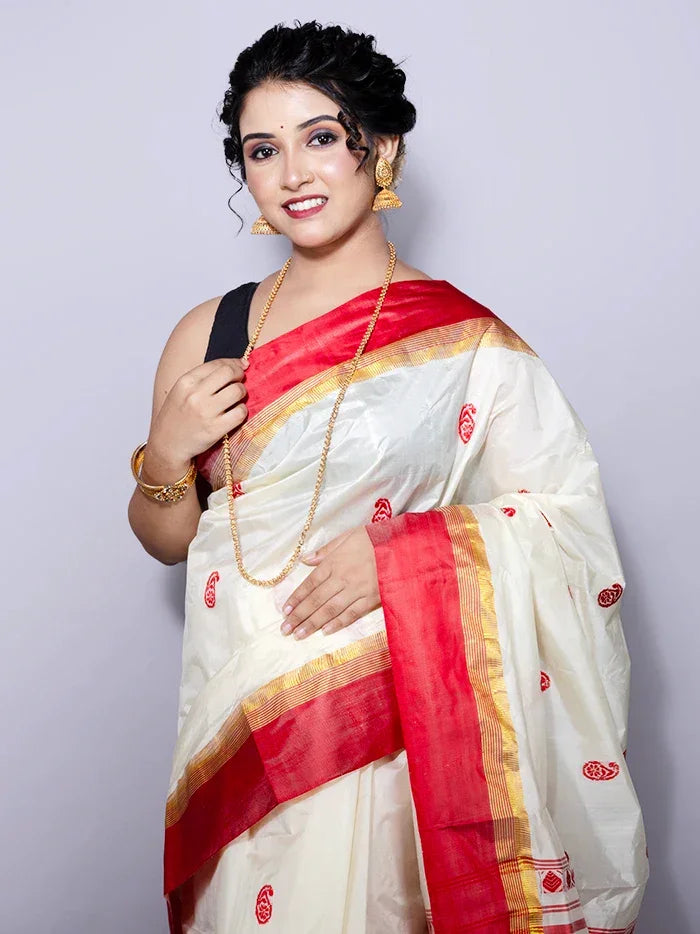 Red Par Anchal Buti Traditional Garad Silk Saree - WeaversIndia