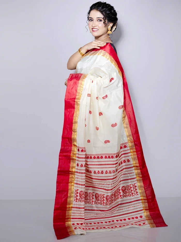 Red Par Anchal Buti Traditional Garad Silk Saree - WeaversIndia