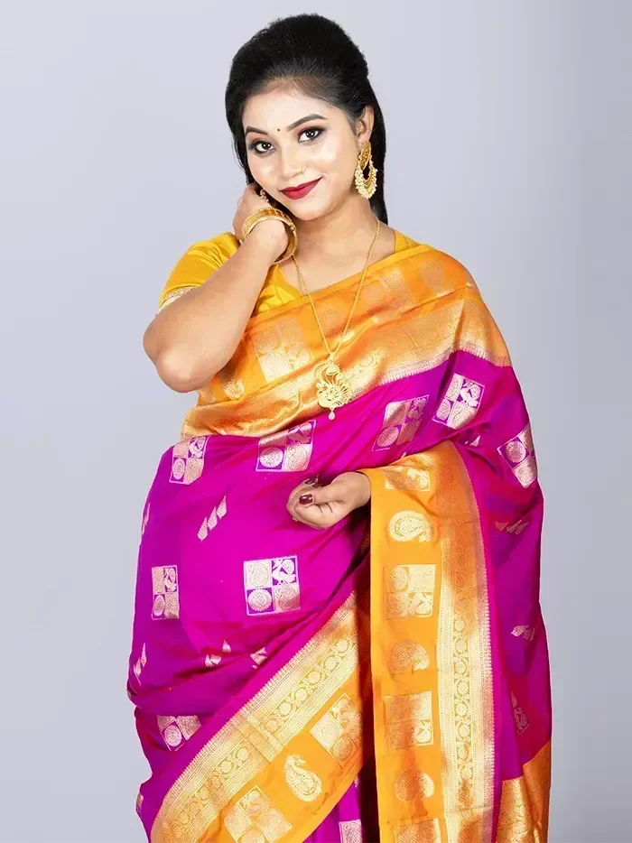 Purple Par Anchal Buti Katan Kanjivaram Silk Saree - WeaversIndia