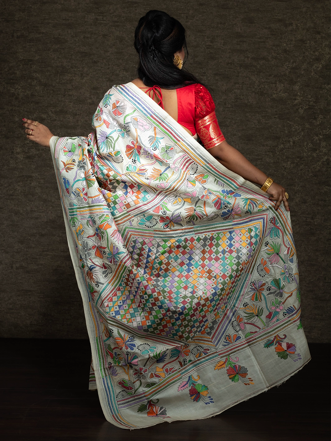 Elegant Kantha Stitch Tussar Silk Saree