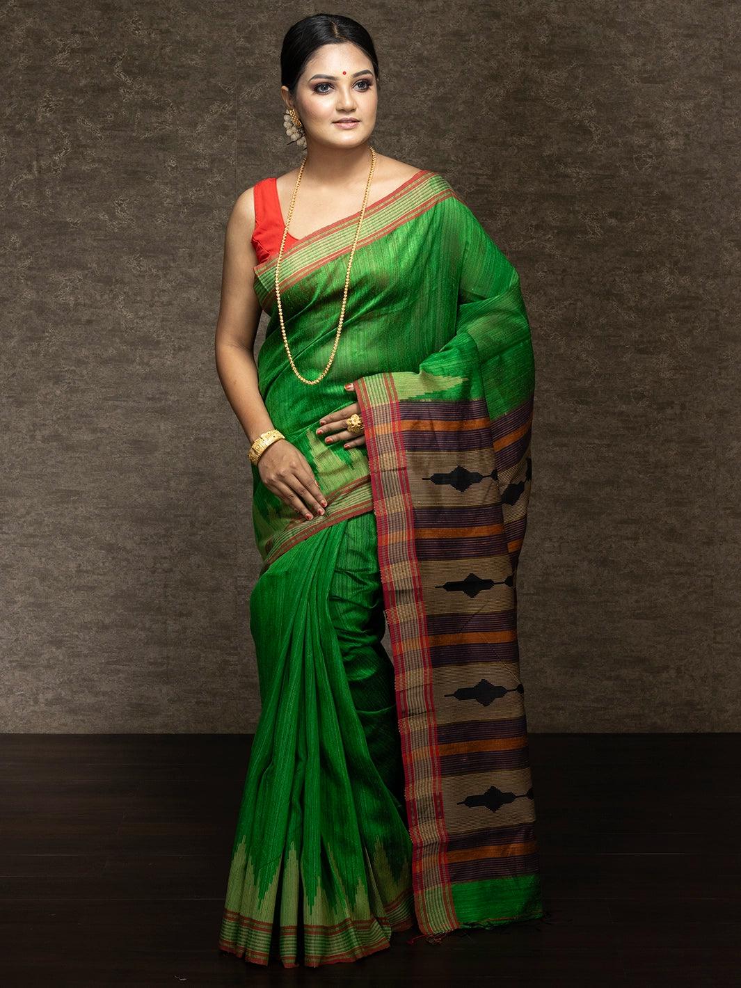 Green Handwoven Matka Silk Jamdani Saree - WeaversIndia