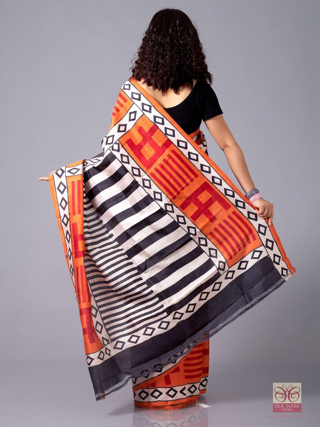 Charcoal Black Par Anchal Block Printed Murshidabad Silk Saree - WeaversIndia