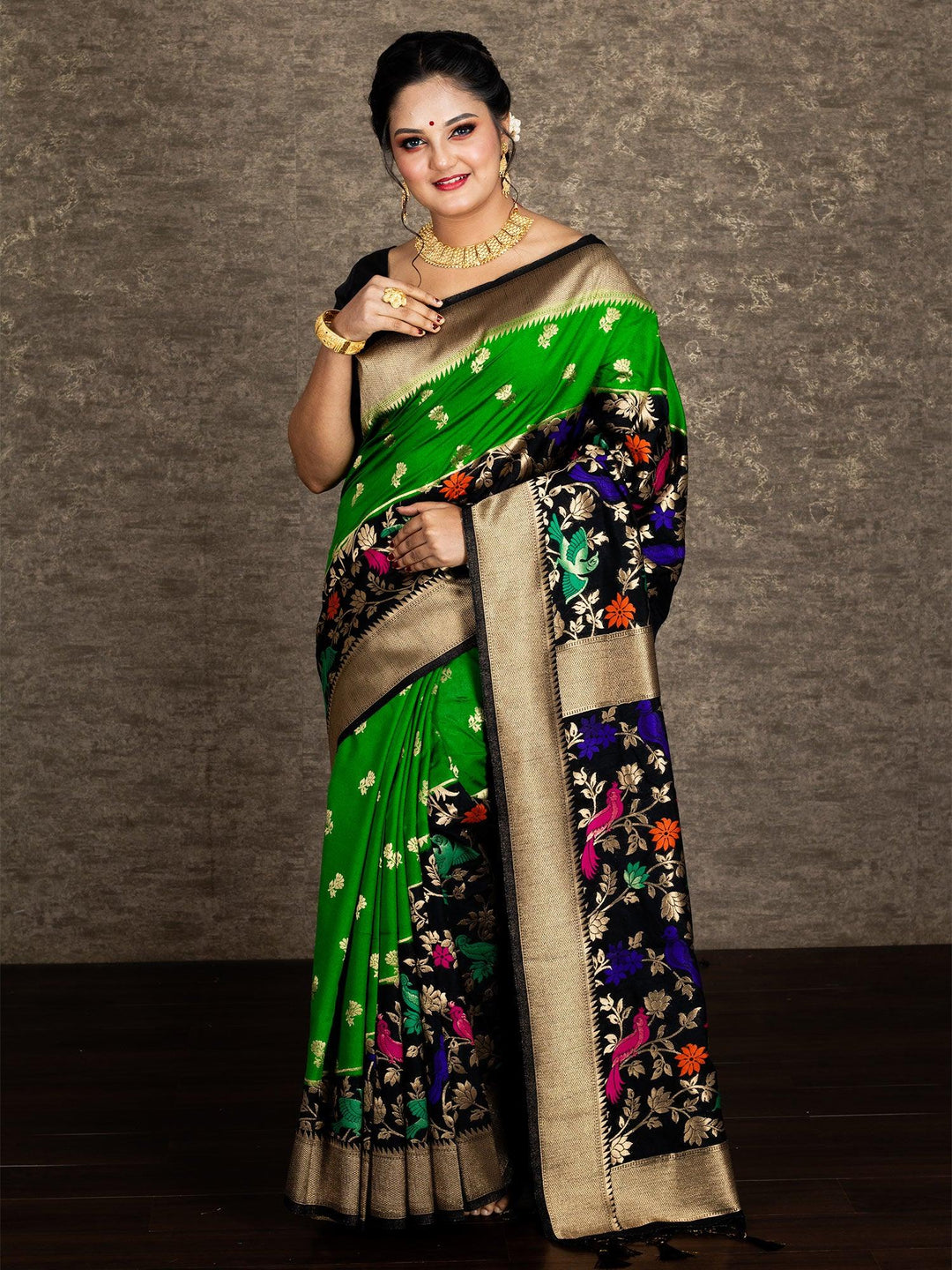 Elegant Black Allover Blend Silk Banarasi Saree - WeaversIndia