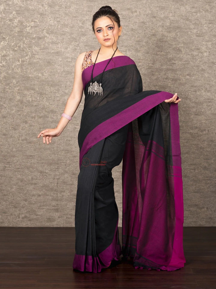 Elegant Black Par Anchal Cotton Saree - WeaversIndia