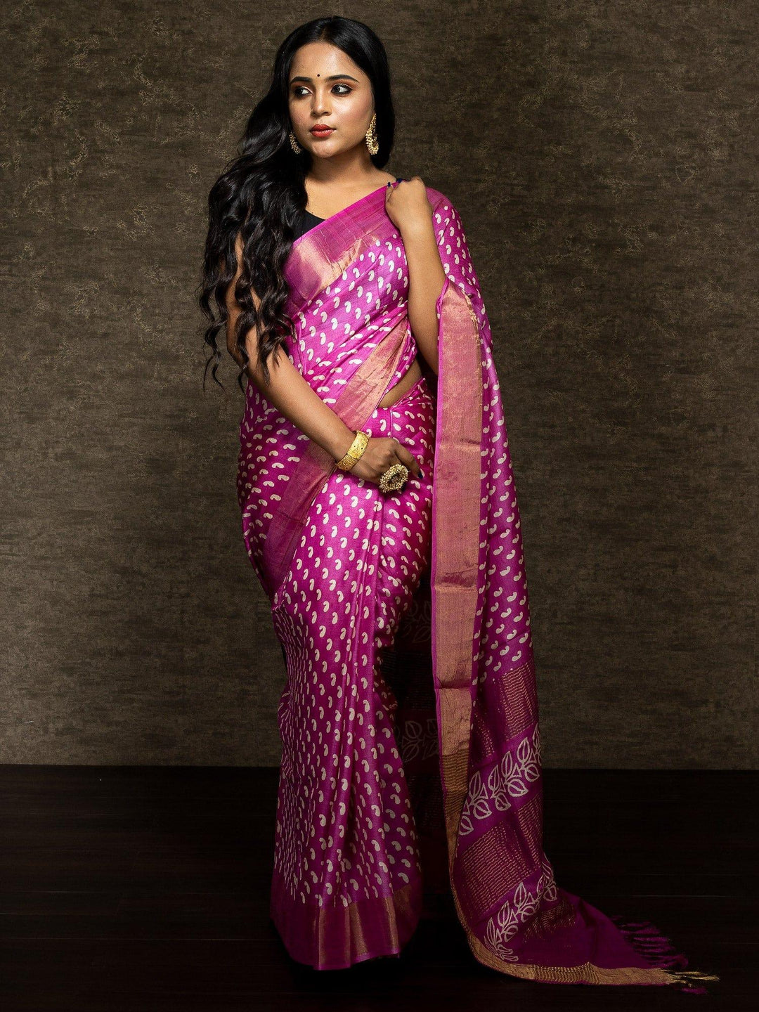 Elegant Frastbite Pink Allover Block Printed Tussar Silk Saree - WeaversIndia