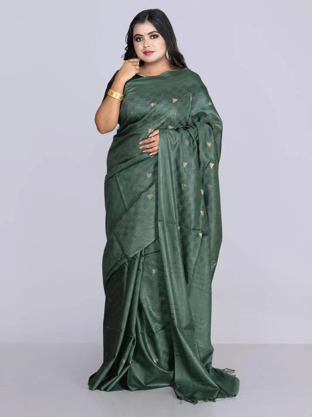 Elegant Green Woven BhagalPuri Silk Saree - WeaversIndia