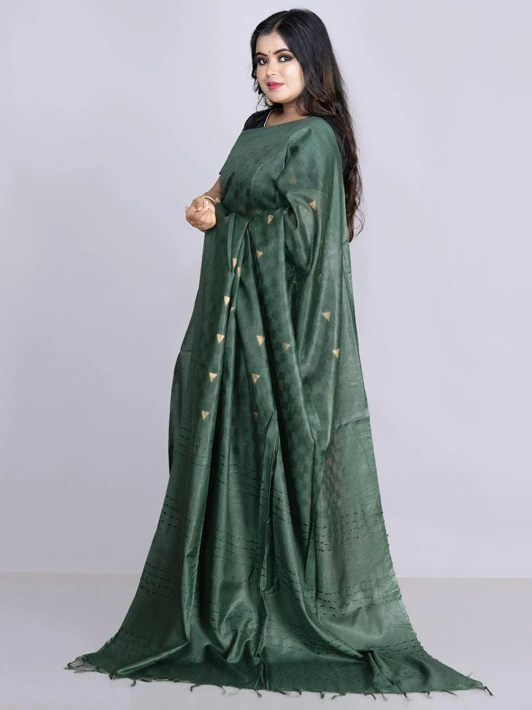 Elegant Green Woven BhagalPuri Silk Saree - WeaversIndia