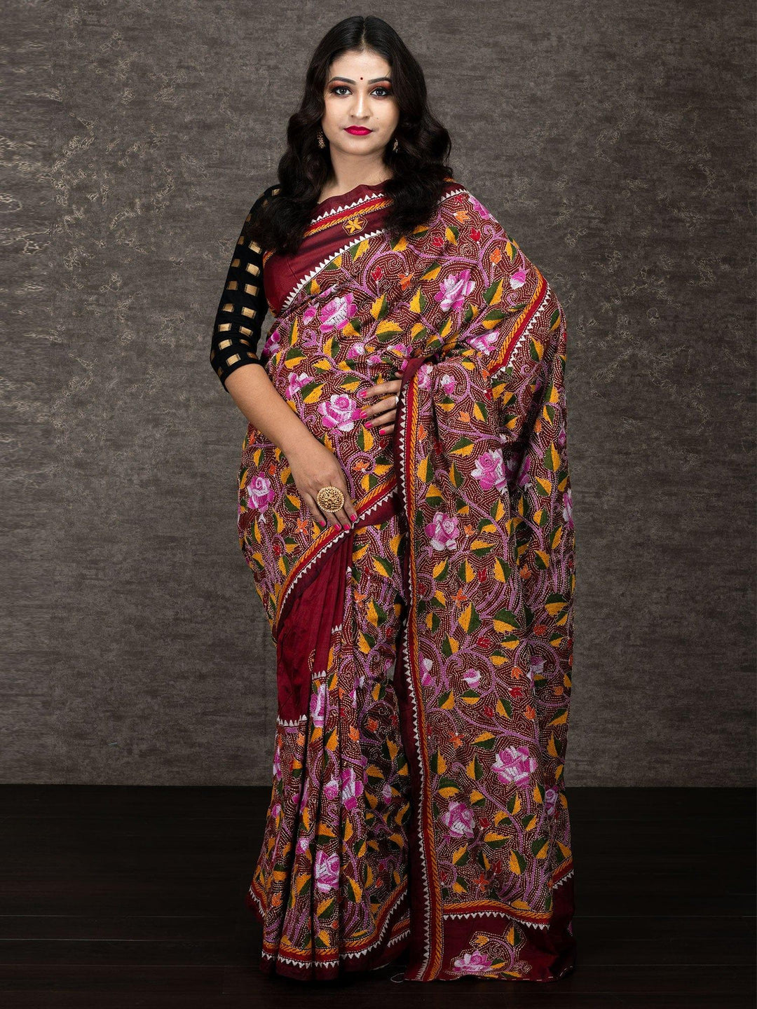 Elegant Rose Motif Nakshi Kantha Stitch Bangalore Silk Saree - WeaversIndia