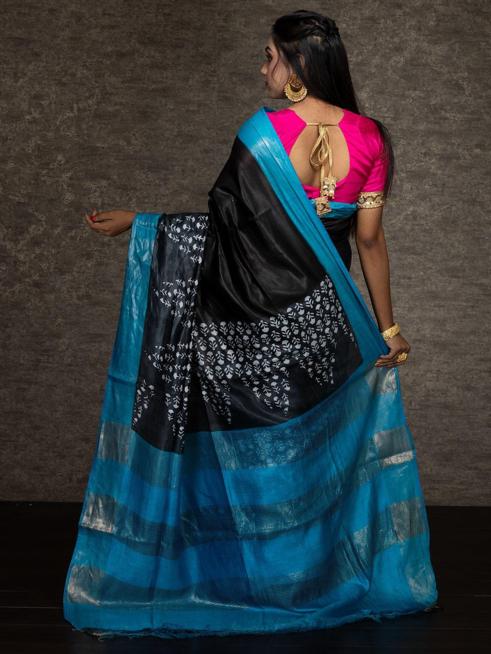 Elegant Tussar Stple Silk Saree - WeaversIndia