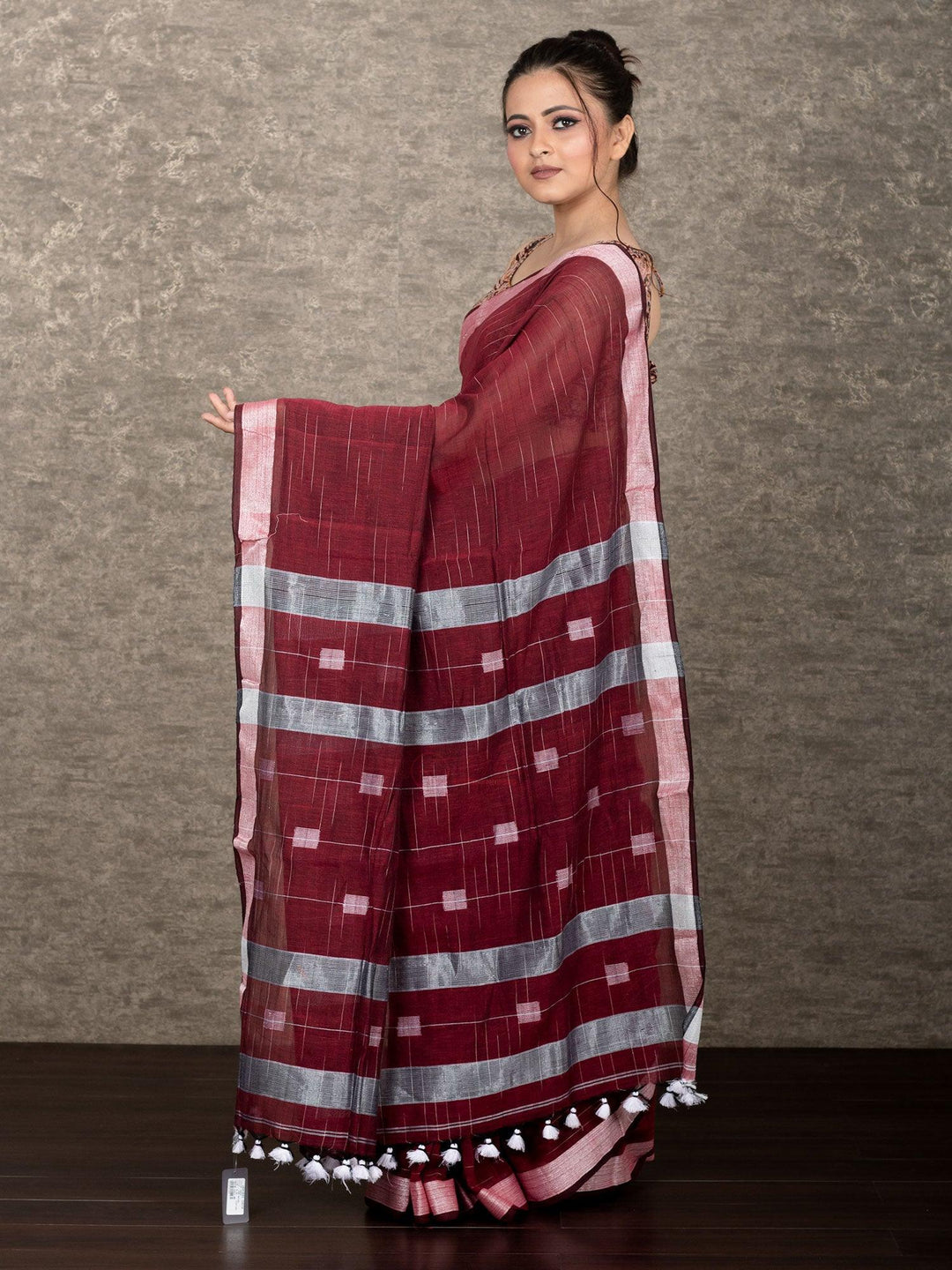 Handwoven Maroon Box Anchal Khadi Cotton Saree - WeaversIndia