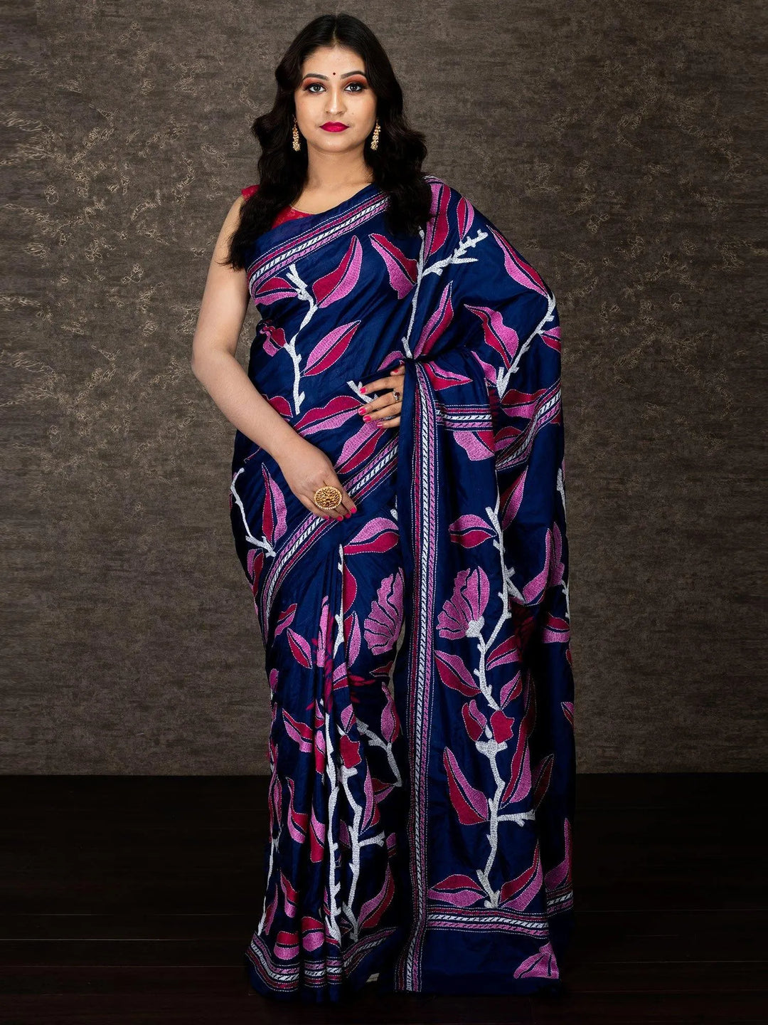 Midnight Blue Leaf Motif Kantha Stitch Silk Saree - WeaversIndia