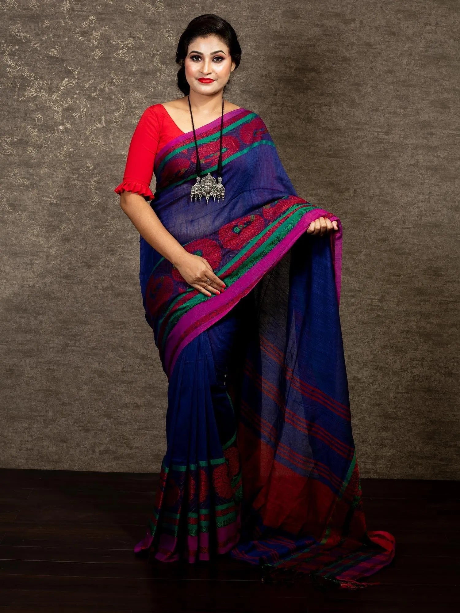 Navy Blue Big Woven Border Handwoen Cotton Saree - WeaversIndia