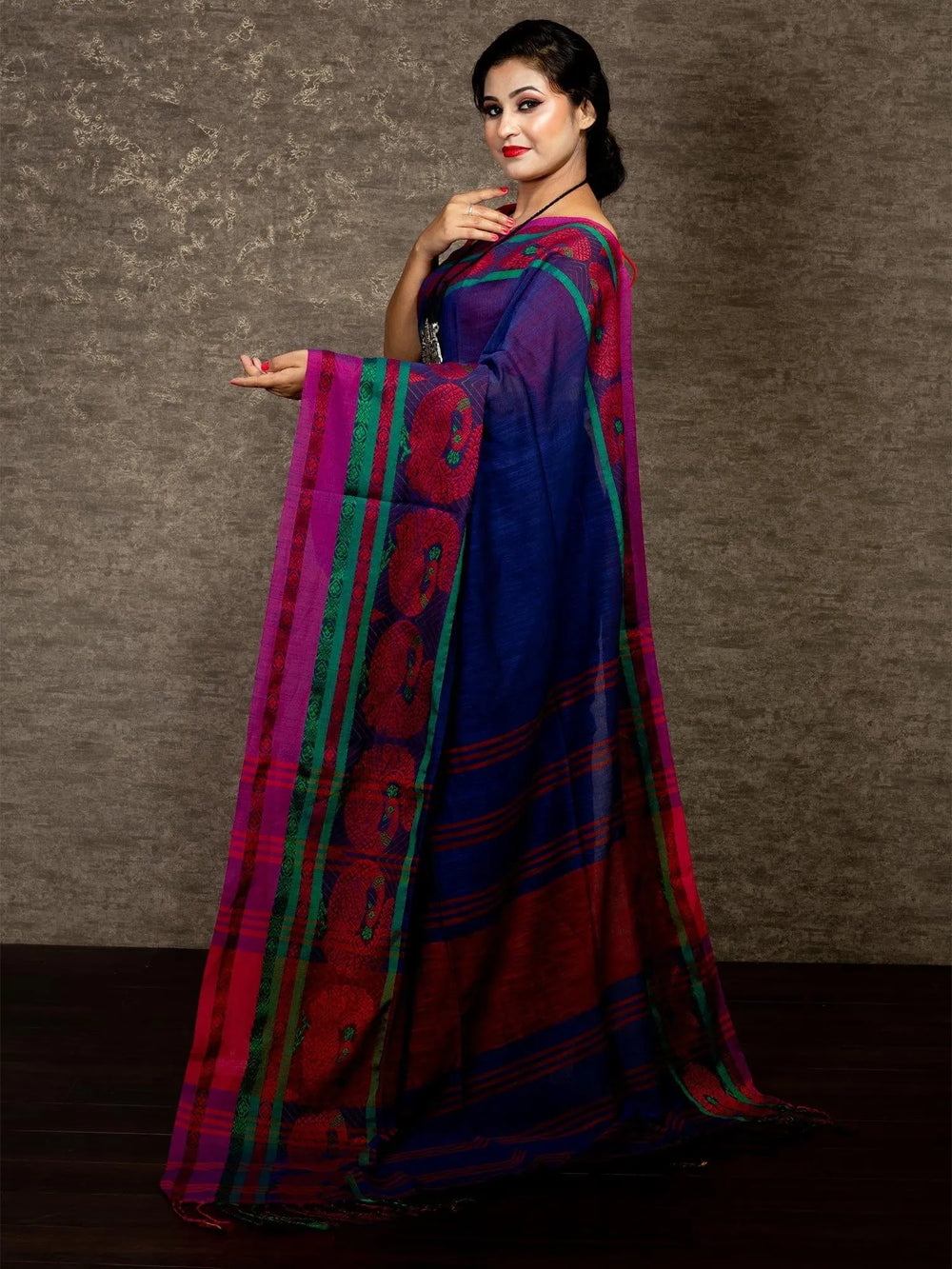 Navy Blue Big Woven Border Handwoen Cotton Saree - WeaversIndia