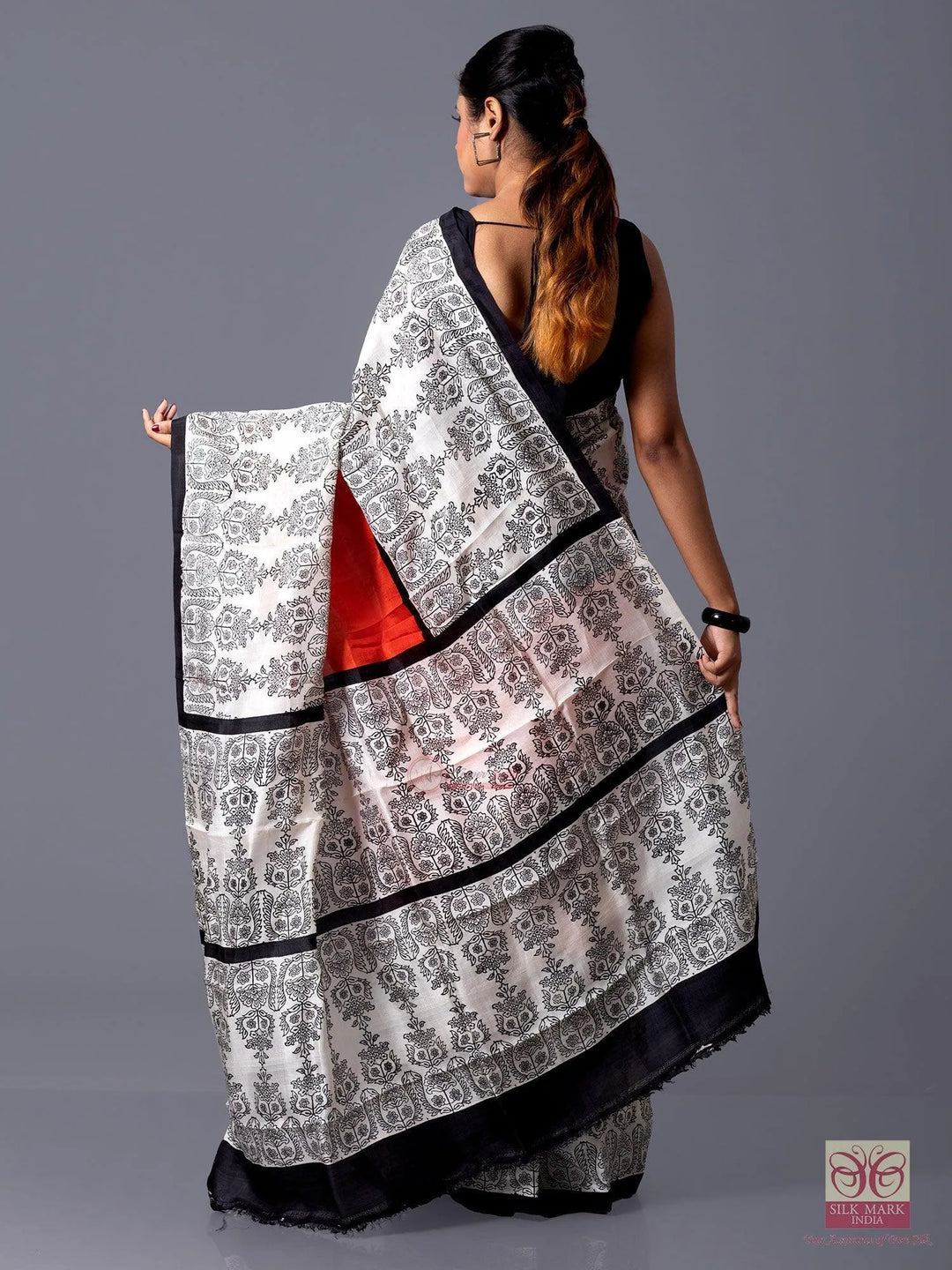 Par Anchal Block Printed Murshidabad Silk Saree - WeaversIndia