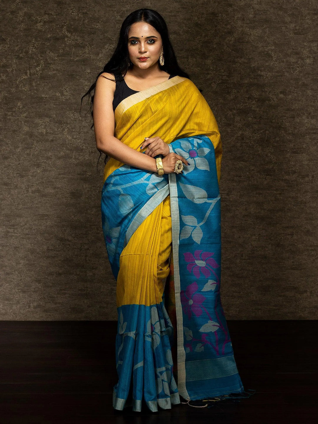 Par Anchal Handwoven Matka Silk Jamdani Saree - WeaversIndia