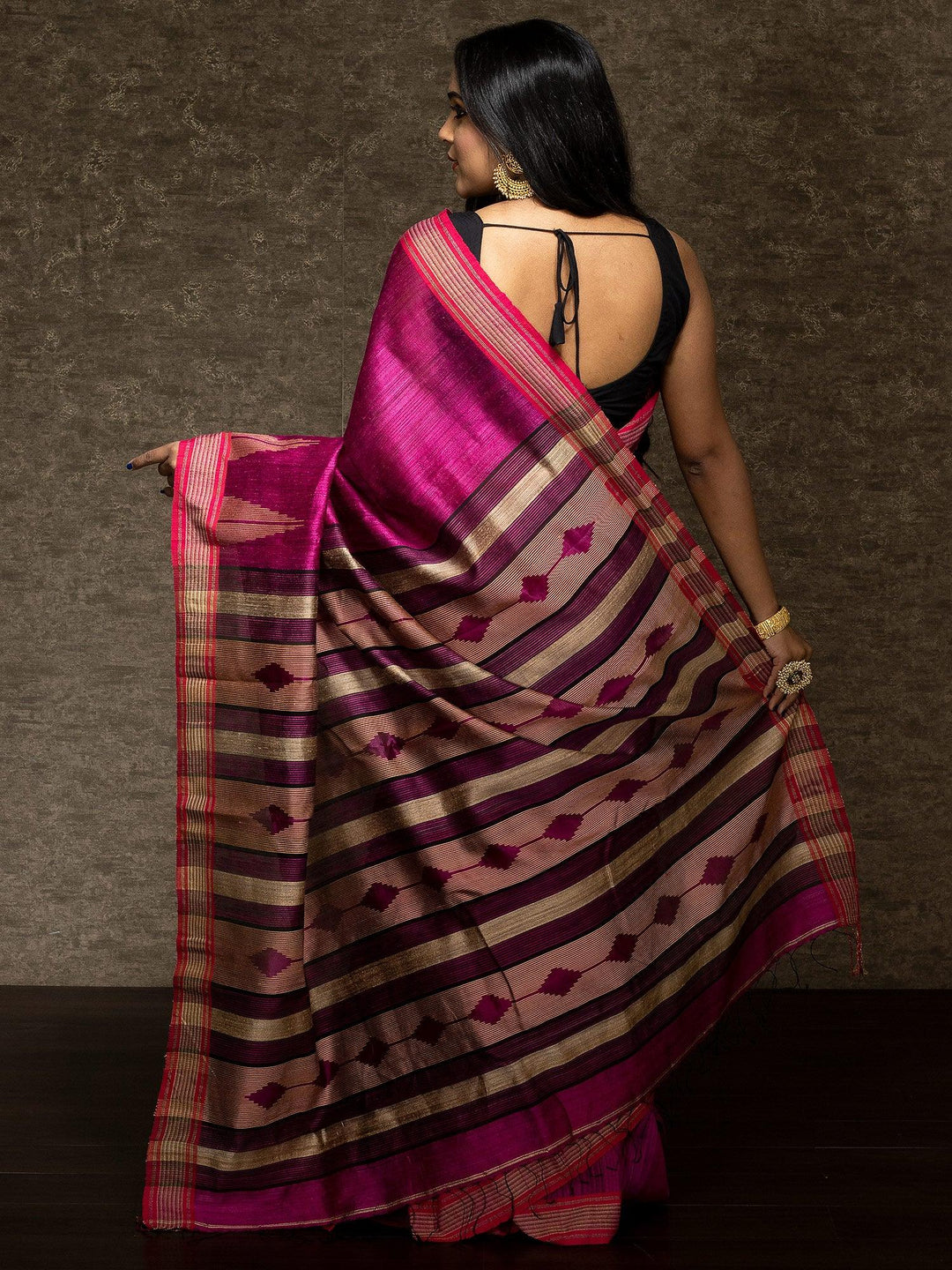 Pink Handwoven Matka Silk Jamdani Saree - WeaversIndia