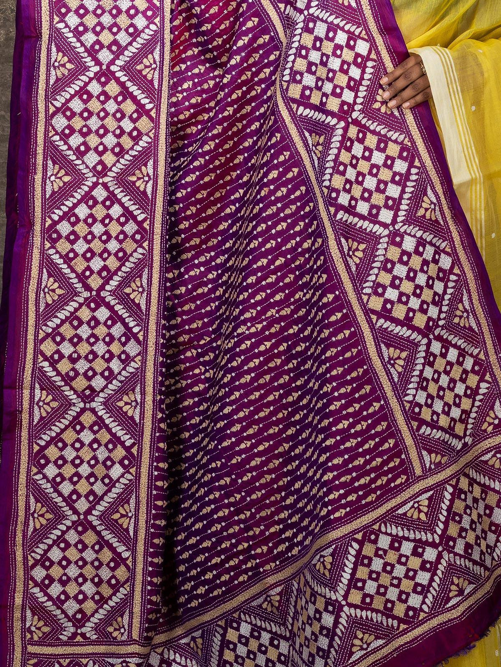Red Violet Bangalore Silk Kantha Stitch Dupatta - WeaversIndia
