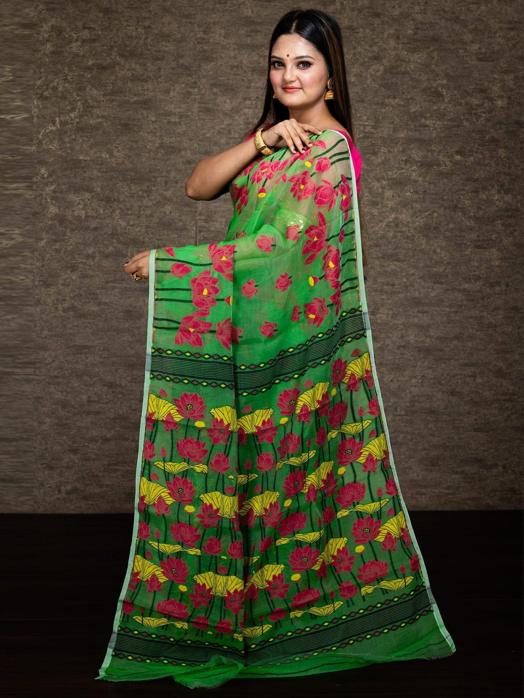 Wonderful Allover Green Soft Dhakai Jamdani Saree - WeaversIndia