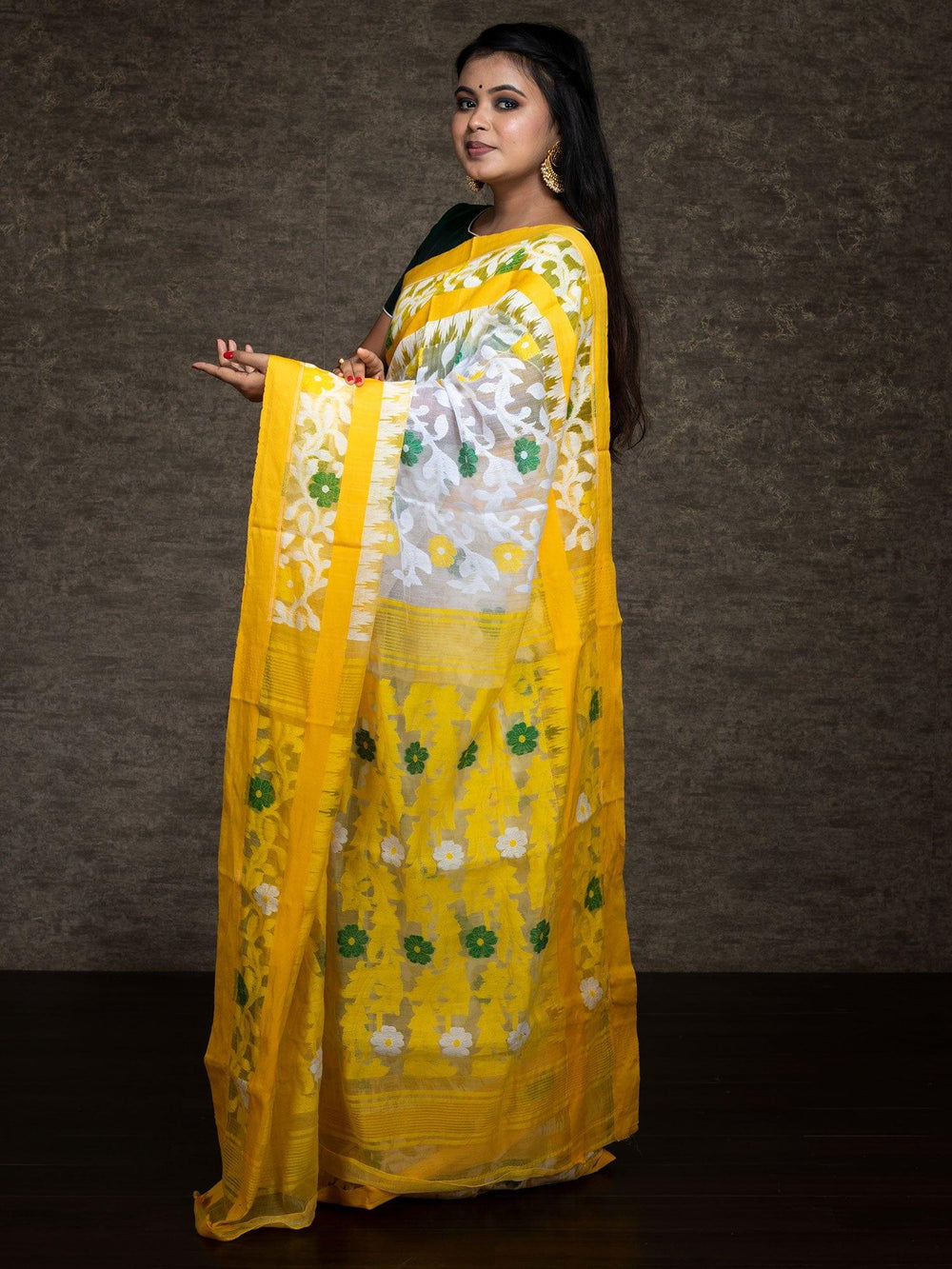 Wonderful Allover White Soft Dhakai Jamdani Saree - WeaversIndia
