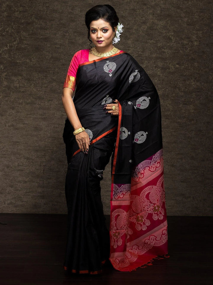 Wonderful Black Kanchipuram Silk Saree - WeaversIndia