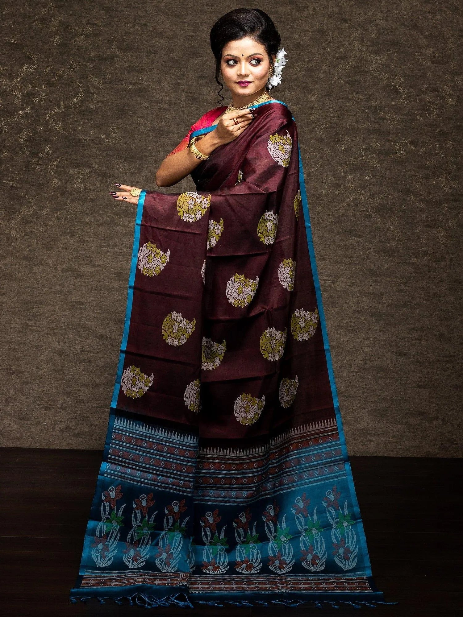 Wonderful Dark Sienna Kanchipuram Silk Saree - WeaversIndia